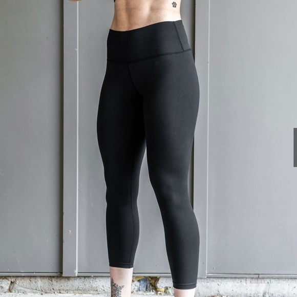 2Pood Essential Leggings - Picture 1 of 5